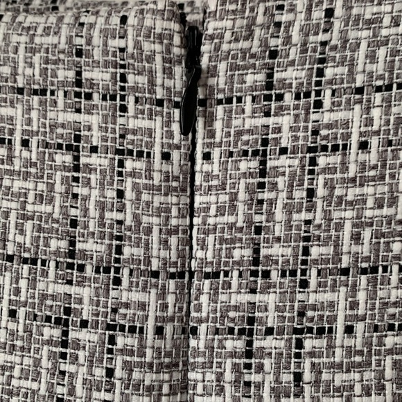 EVAN PICONE BLACK LABEL TEXTURED PENCIL SKIRT - Picture 4 of 8